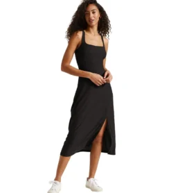 Beyond Yoga Featherweight Getaway Dress