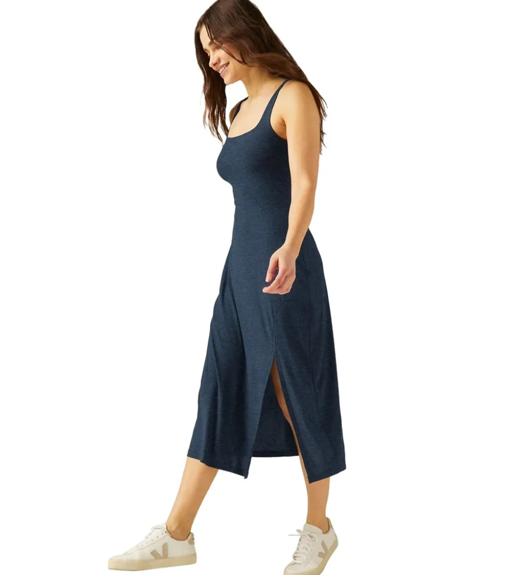 Beyond Yoga Featherweight Getaway Dress