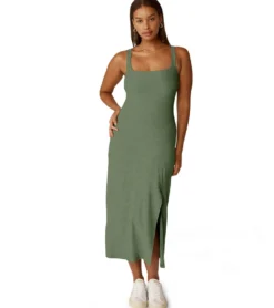 Beyond Yoga Featherweight Getaway Dress