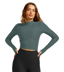 Beyond Yoga Featherweight Moving On Cropped Pullover