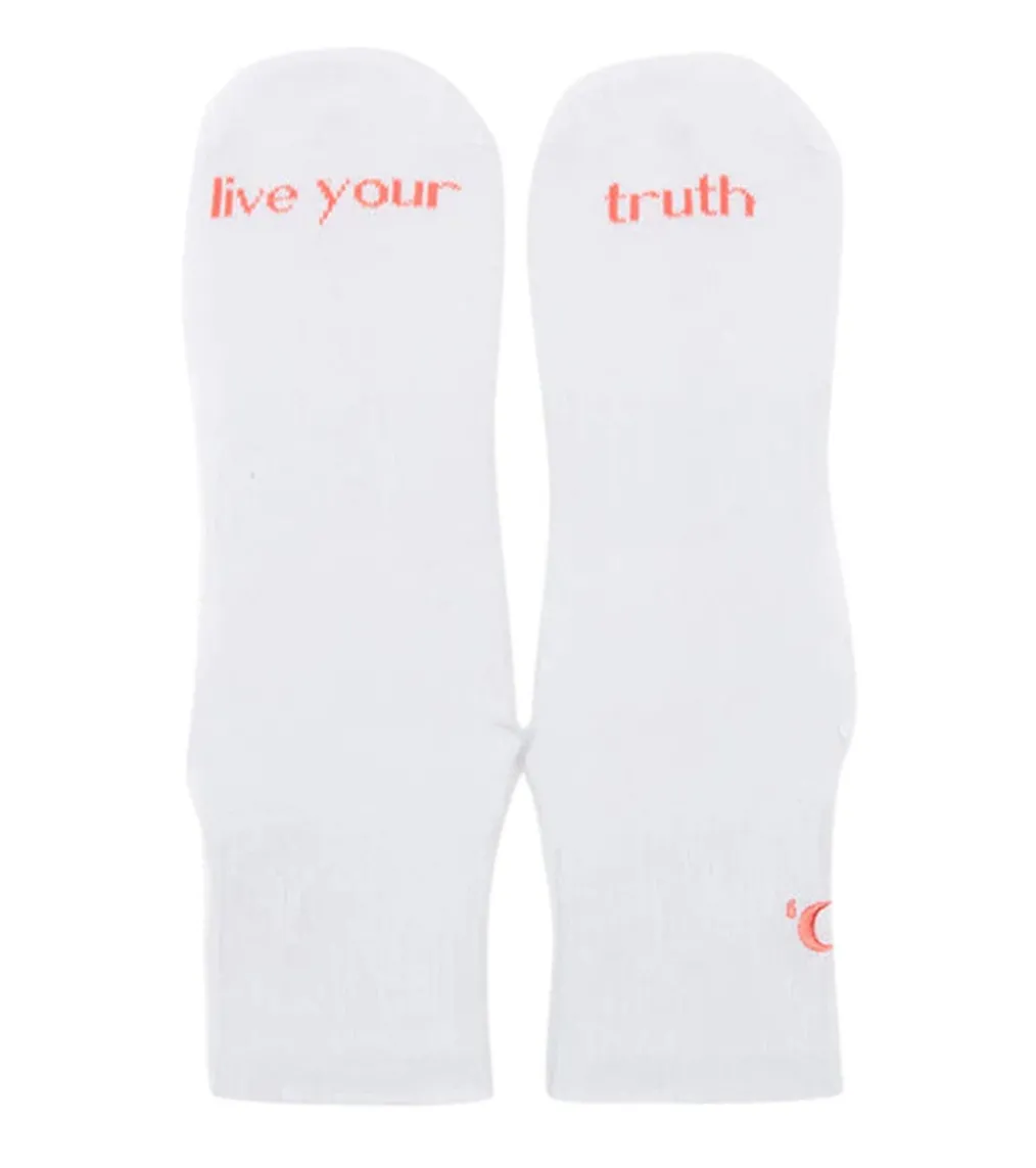 B, Halfmoon Grip Socks