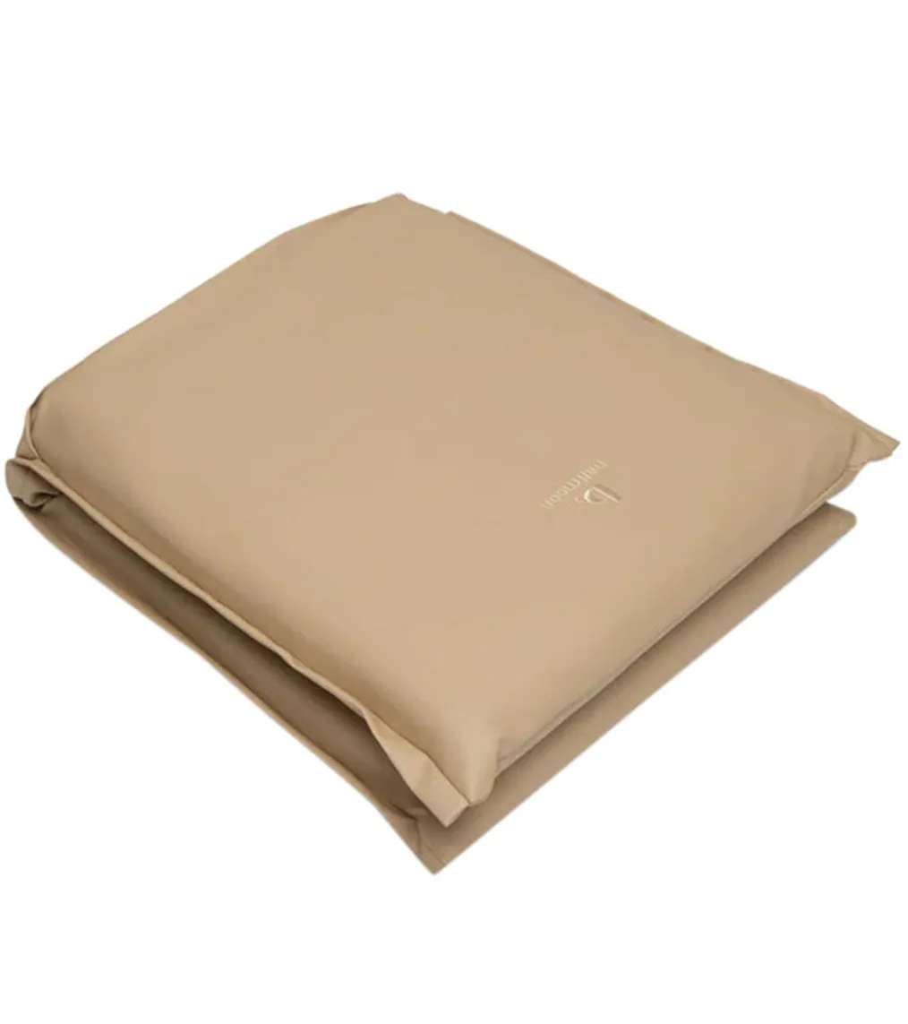 B, Halfmoon Vegan Floor Chair
