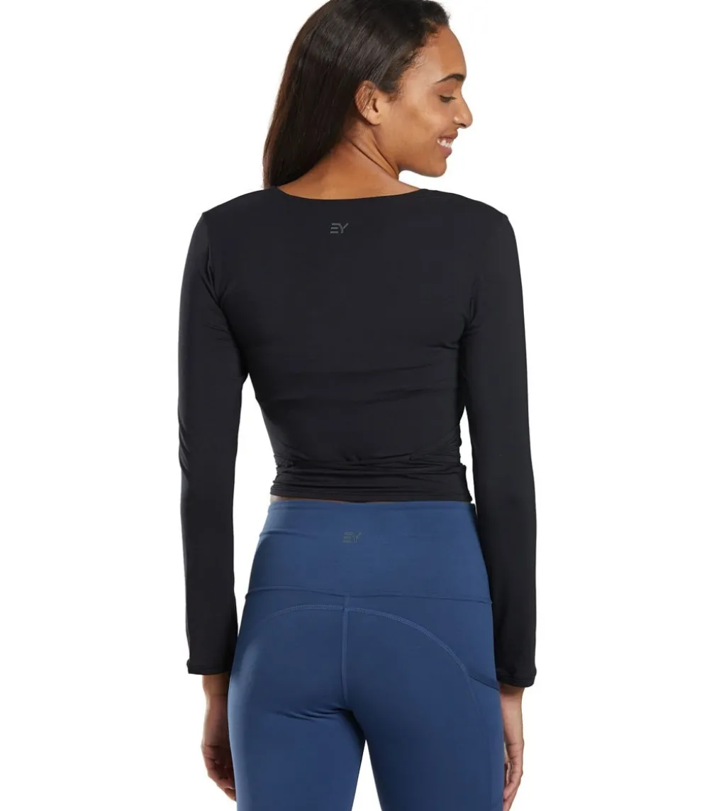 Everyday Yoga Studio to Street Layering Crop Wrap