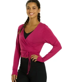 Everyday Yoga Studio to Street Layering Crop Wrap