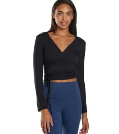 Everyday Yoga Studio to Street Layering Crop Wrap