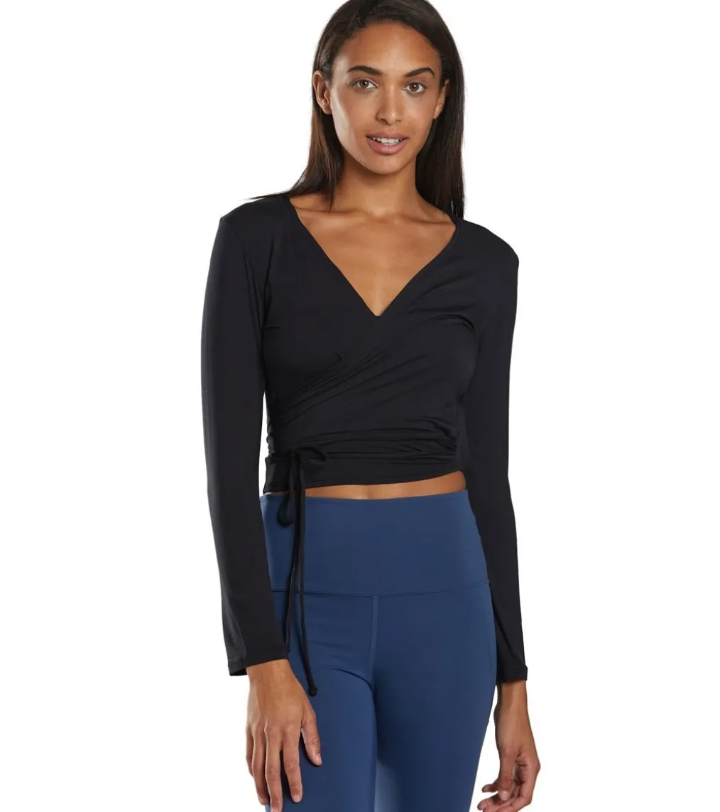 Everyday Yoga Studio to Street Layering Crop Wrap