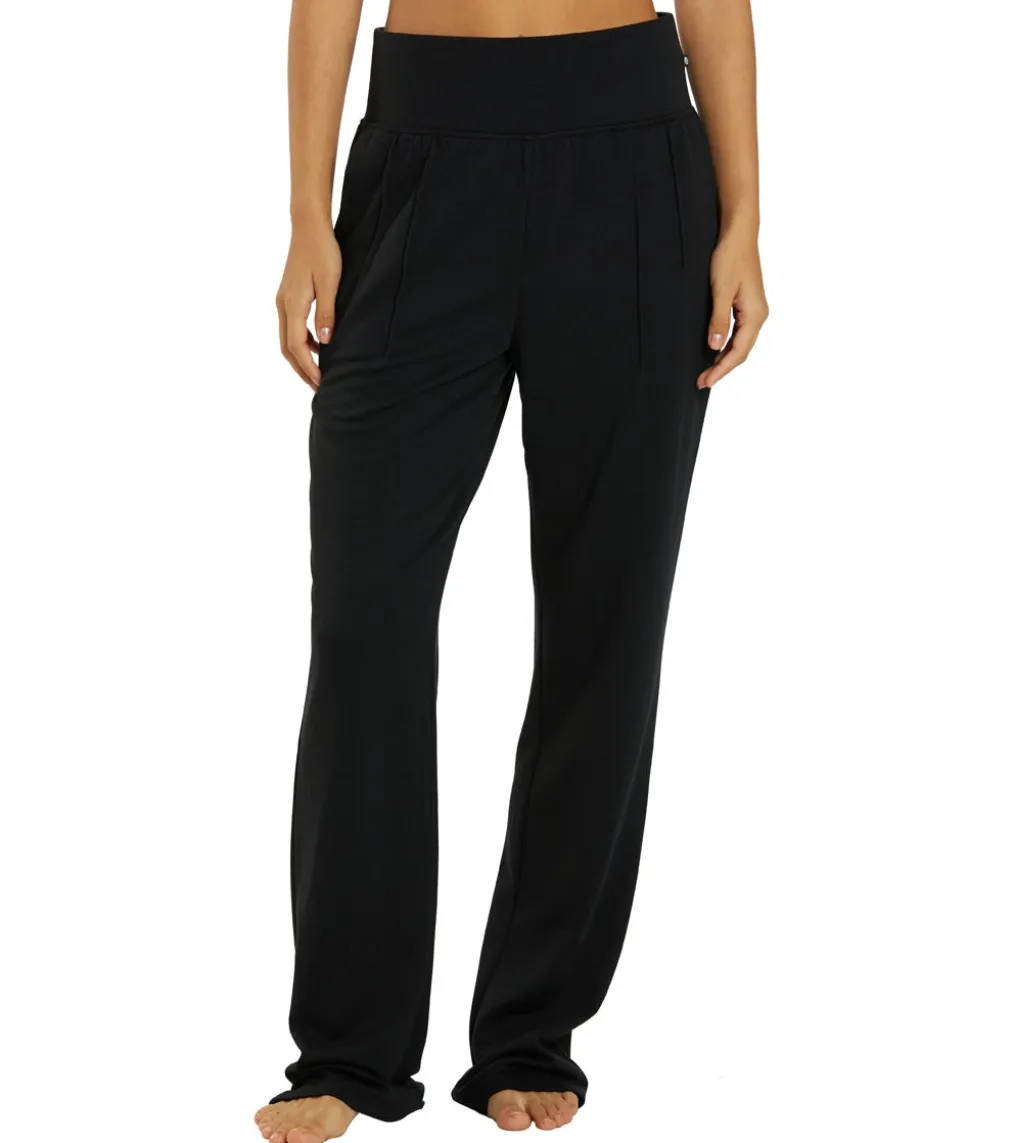 Marika Arlo Pant