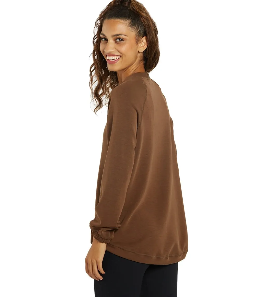 NUX Sleek Sweat Pullover