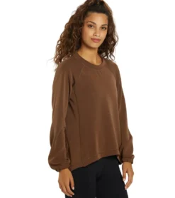 NUX Sleek Sweat Pullover