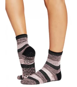 Tavi Aria Yoga Grip Socks