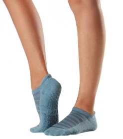 Tavi Breeze Savvy Grip Socks