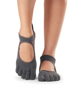 Toesox Bellarina Full-Toe Yoga Grip Socks