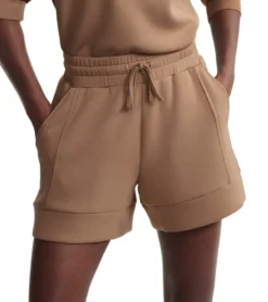 Varley Atrium High Rise 4.5 Short