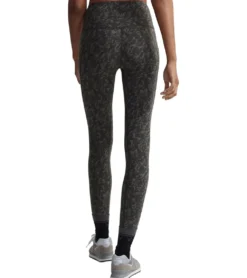 Varley Let's Move Pocket High 25