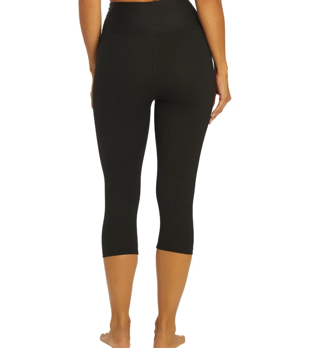 Year of Ours Ribbed Capri Leggings