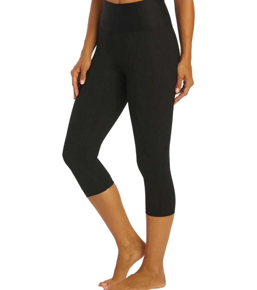 Year of Ours Ribbed Capri Leggings